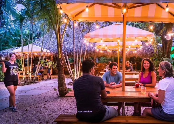 The Sunset Shack Hotel 3*